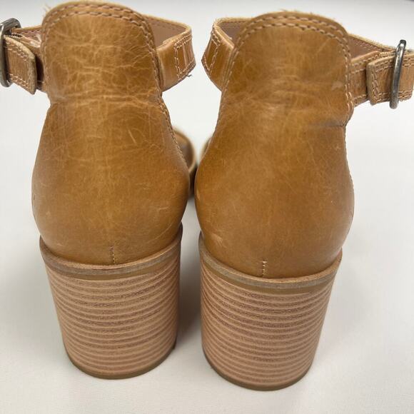 Women's Sabeni T-Strap Block-Heel City Sandals Tan Size 9.5 Runs Large (10-10.5) - Picture 6 of 13